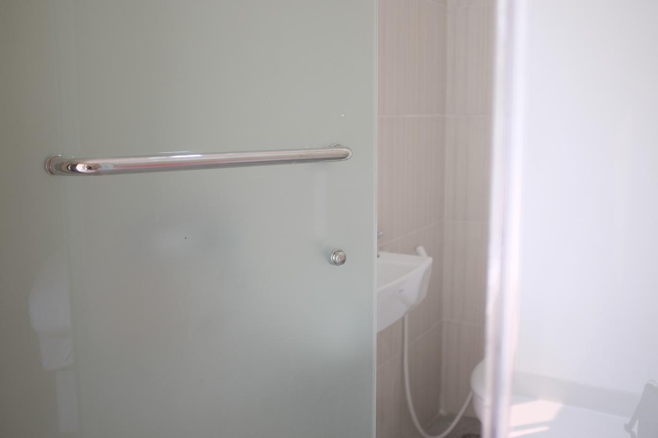 Reddoorz Plus Near Mall Ciputra Jakarta Eksteriør bilde